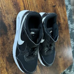 Nike Kids Black and White Sneakers